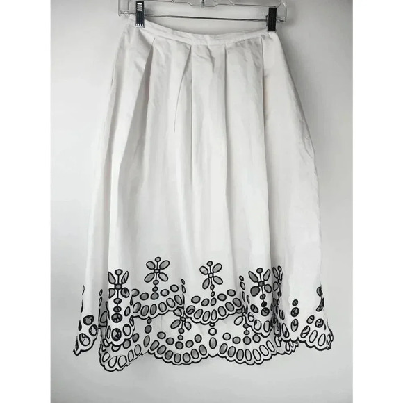 Moulinette Soeurs Dresses & Skirts - Anthropologie Moulinette Soeurs Skirt Size 4 Poplin Eyelet White